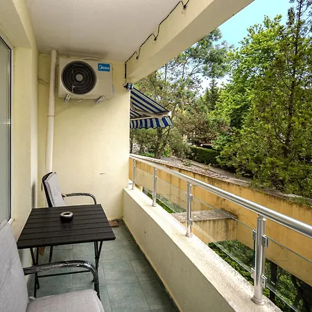 D9 Yassen Hv * Napospart